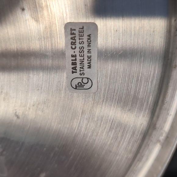 Stainless Steel Cake Stand with Clear Dome - Picture 4 of 4